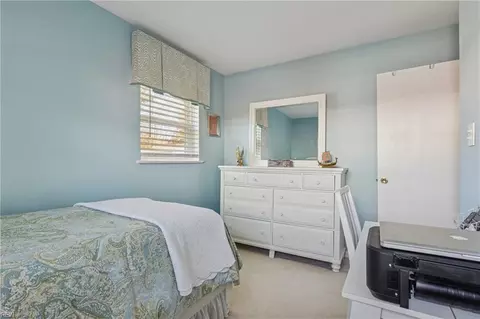 Bedroom - 702 Kings View Ct, Hampton, VA 23669 photo 6 of 6