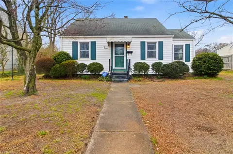 8453 Toby Ln, Norfolk, VA 23503