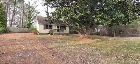 2052 Cedar Rd, Chesapeake, VA 23323