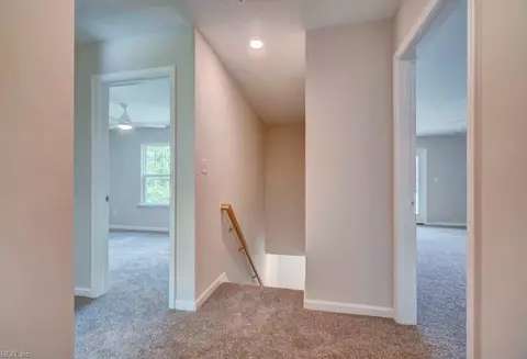 Entry Way - 515 Buckroe Ave, Hampton, VA 23664 photo 5 of 7