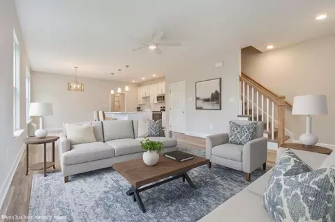 Living - 515 Buckroe Ave, Hampton, VA 23664 photo 1 of 2