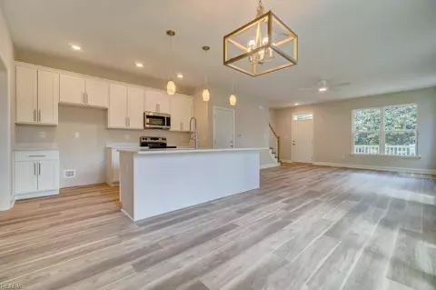 Other - 515 Buckroe Ave, Hampton, VA 23664 photo 3 of 7