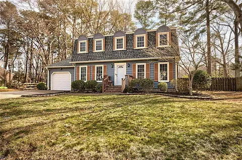 312 Sharon Dr, Seaford, VA 23696