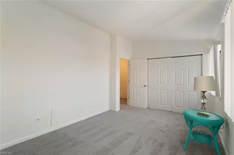 Bedroom - 13 Cantamar Ct, Hampton, VA 23664 photo 4 of 6