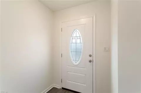 Entry Way - 13 Cantamar Ct, Hampton, VA 23664 photo 1 of 2