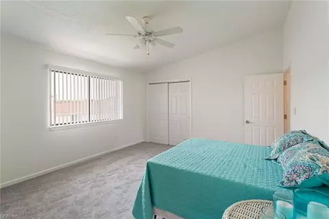 Bedroom - 13 Cantamar Ct, Hampton, VA 23664 photo 1 of 6