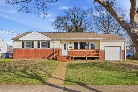1864 Branchwood St, Norfolk, VA 23518