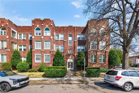 800 Gates Ave #C2, Norfolk, VA 23517