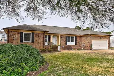 2209 Kendall St, Virginia Beach, VA 23451