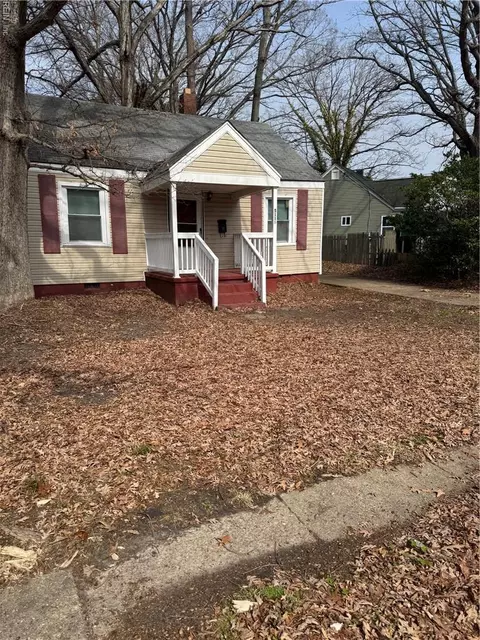 5116 Woolsey St, Norfolk, VA 23513