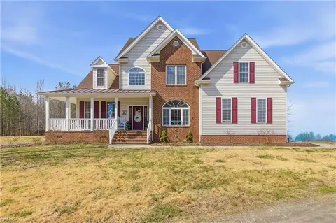 13290 Corinth Rd, Ivor, VA 23866
