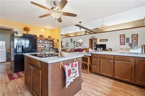 Kitchen - 121 Meadowlark Ln, Surry, VA 23883 photo 4 of 5
