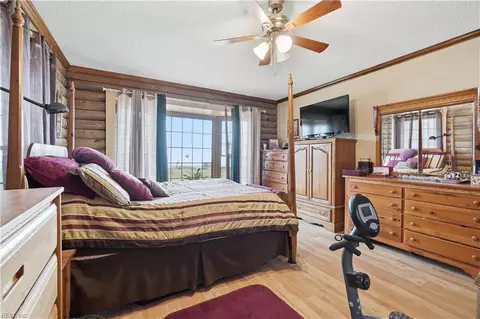 Bedroom - 121 Meadowlark Ln, Surry, VA 23883 photo 4 of 4