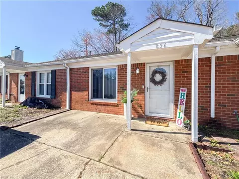 836 Wickford Dr, Chesapeake, VA 23320
