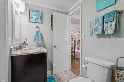 Bath - 750 N First St, Hampton, VA 23664 photo 2 of 6