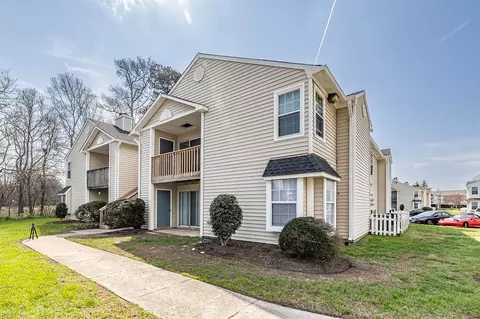 1605 Stone Moss Rch Reach #B, Chesapeake, VA 23320