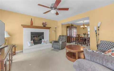 5140 Cliffony Dr, Virginia Beach, VA 23464