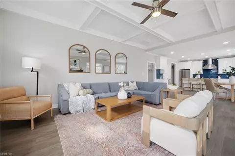 400 Octavia Dr, Tabb, VA 23693