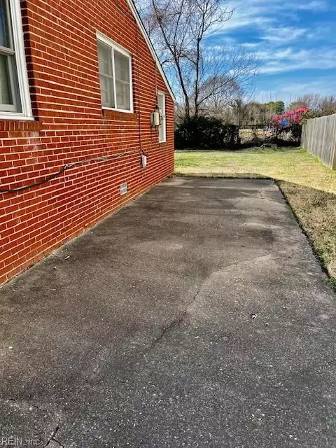 Other - 1119 N Mallory St, Hampton, VA 23663 photo 2 of 6