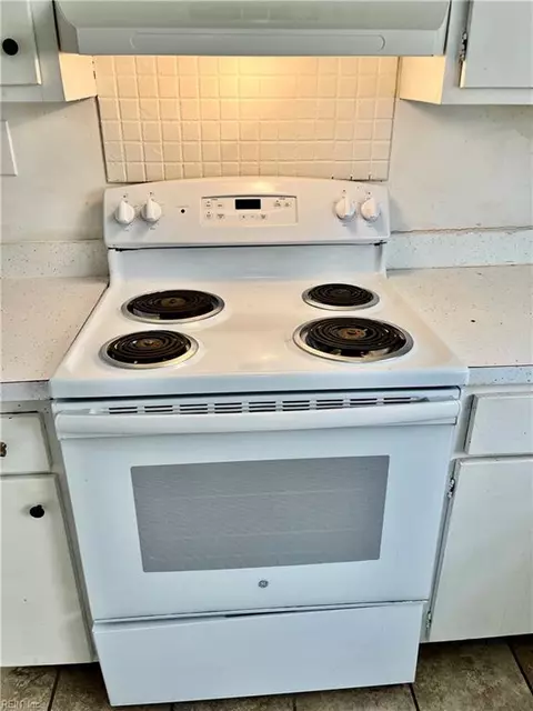 Kitchen - 1119 N Mallory St, Hampton, VA 23663 photo 3 of 3