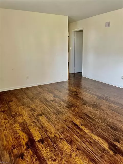 Living - 1119 N Mallory St, Hampton, VA 23663 photo 2 of 2