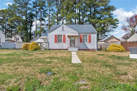 15 Byers Ave, Portsmouth, VA 23701