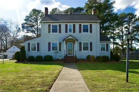 24 N Court St, Windsor, VA 23487