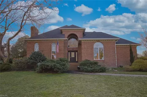 2579 Landview Cir, Virginia Beach, VA 23454