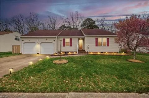 502 Willow Bend Dr, Chesapeake, VA 23323
