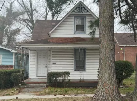 1210 33rd St, Newport News, VA 23607