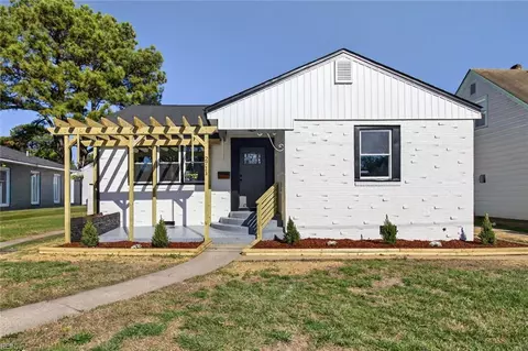 2711 Evergreen Pl, Portsmouth, VA 23704