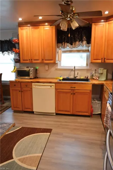 Kitchen - 4446 Desert Rd, Suffolk, VA 23434 photo 1 of 2