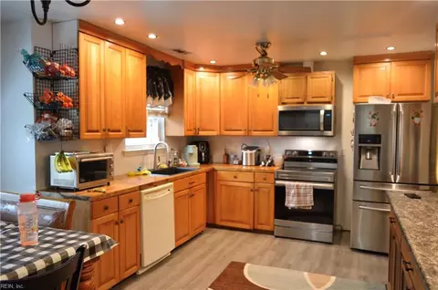 Kitchen - 4446 Desert Rd, Suffolk, VA 23434 photo 2 of 2