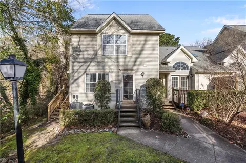 2513 London Pointe Dr, Virginia Beach, VA 23454