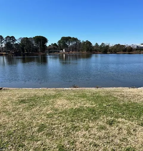 4722 Race St, Portsmouth, VA 23701