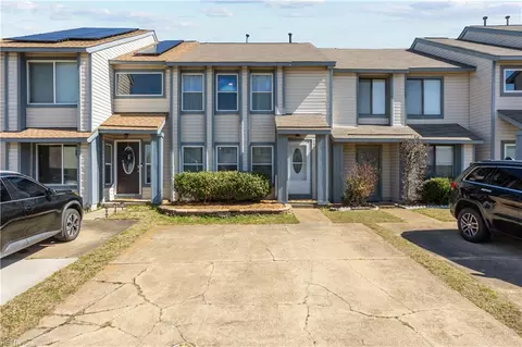 1563 Sword Dancer Dr, Virginia Beach, VA 23454