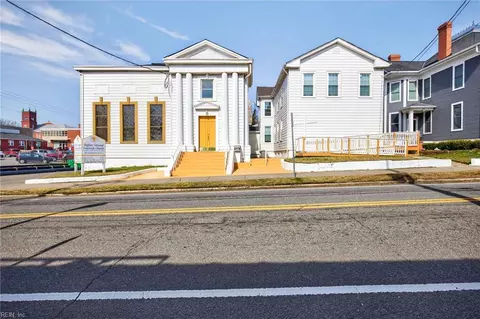 132 Bank St, Suffolk, VA 23434