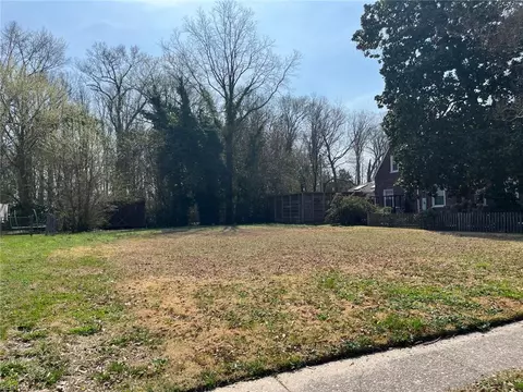 1015 W Church St, Elizabeth City, NC 27909