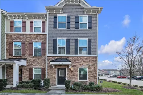 647 Muddy Creek Rd, Chesapeake, VA 23324