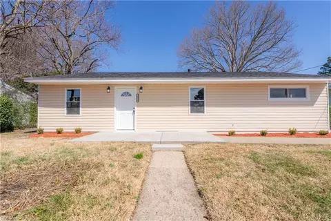 2924 Smithfield Rd, Portsmouth, VA 23702