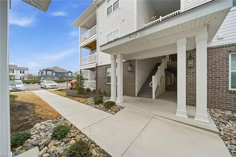 1728 Vankar Dr #106, Virginia Beach, VA 23456