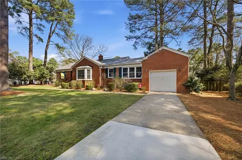 5612 Lakewood Dr, Norfolk, VA 23509
