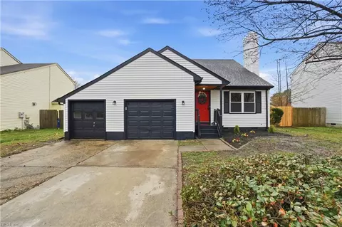 715 Fawn Lake Dr, Newport News, VA 23608