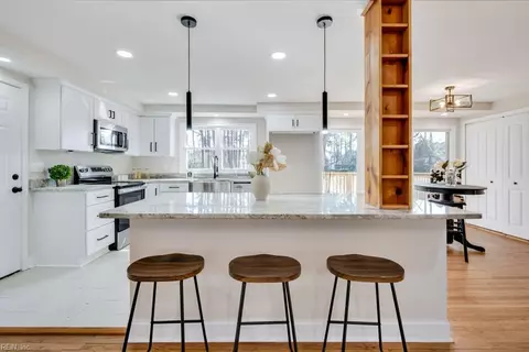 913 Norfleet Rd, Virginia Beach, VA 23464