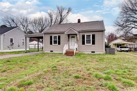 107 Roland Dr, Hampton, VA 23669