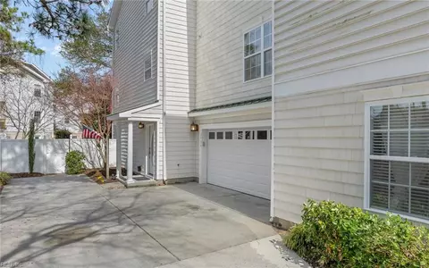 3734 Chesterfield Ave, Virginia Beach, VA 23455