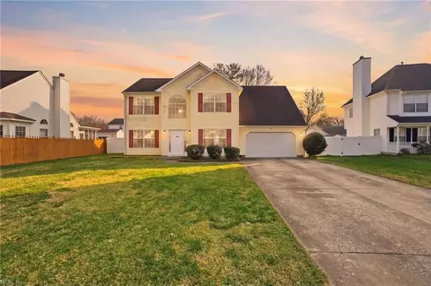 827 Sheffield St, Hampton, VA 23666