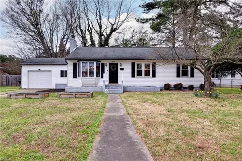 11 N Greenfield Ave, Hampton, VA 23666