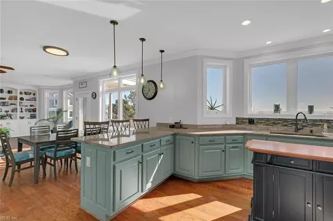 Kitchen - 27 Rileys Way, Hampton, VA 23664 photo 3 of 6