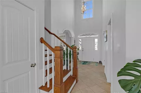 Entry Way - 27 Rileys Way, Hampton, VA 23664 photo 4 of 5